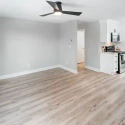 4f9bbf_16c4e6754c9a49aeb420811c490728da_mv2